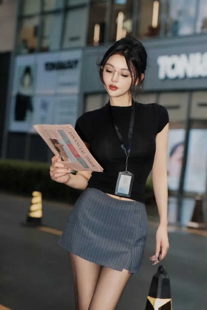 警方查获的非法APP服务器